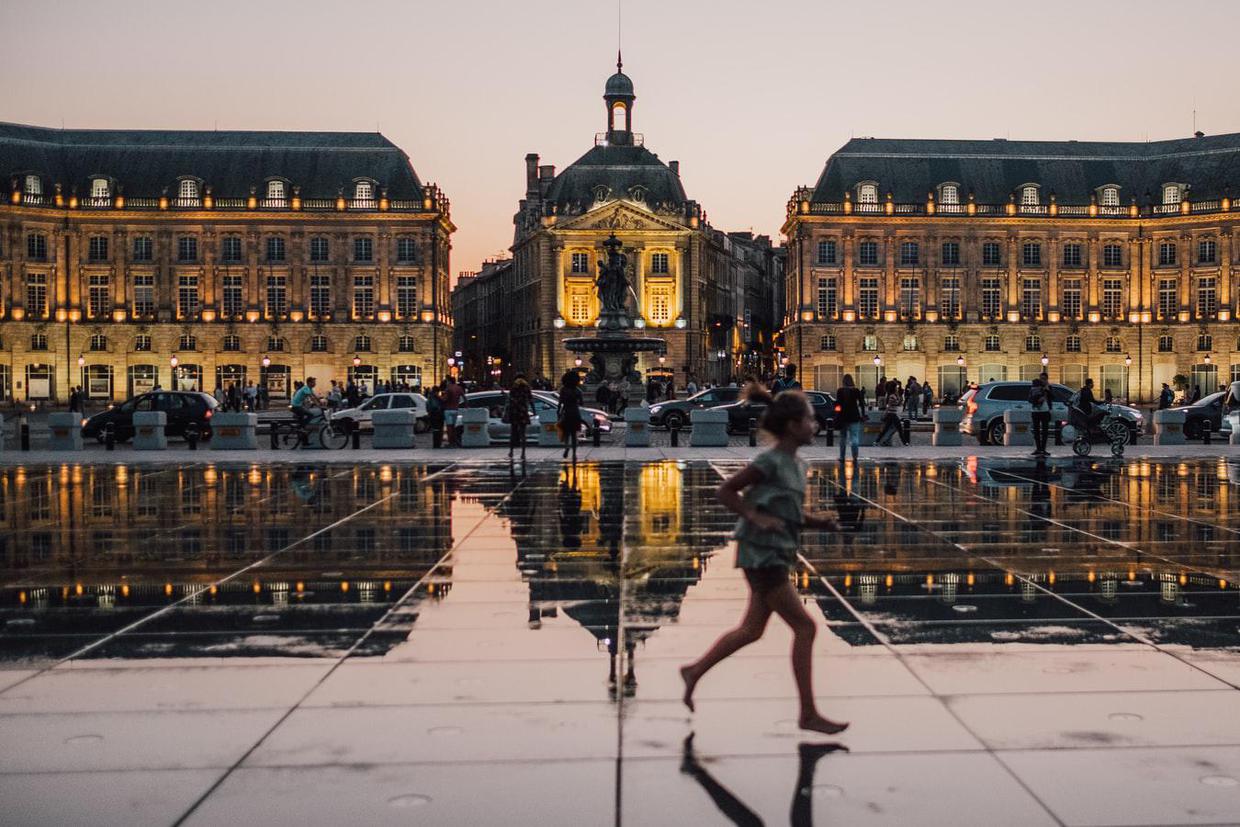 Place de la bourse, miroir d'eau © Guillaume Flandres